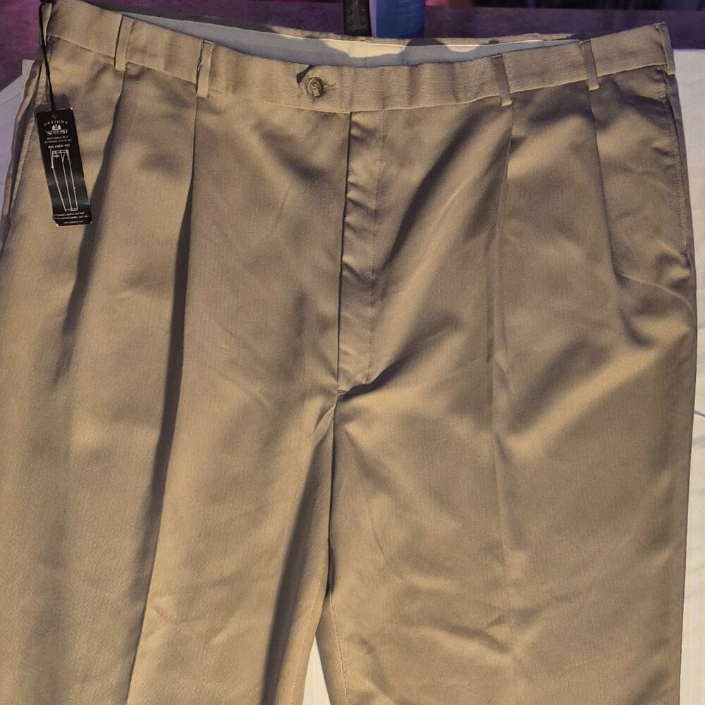 Stafford Options Dress slacks w/ pleated front, Beige. 48" Waist. NWT